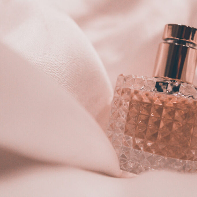header-perfume