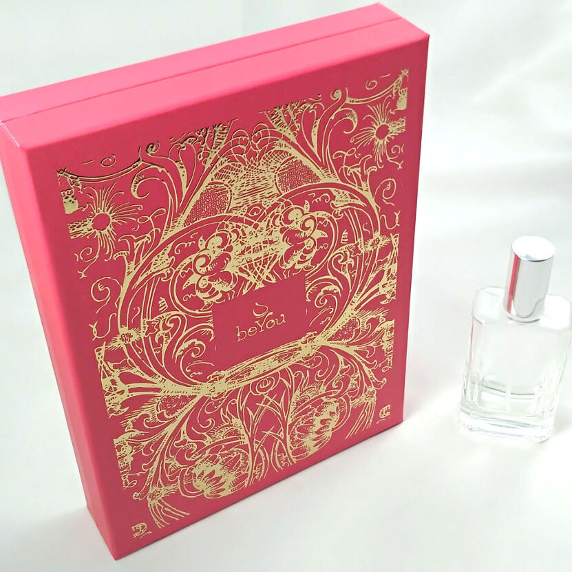 Perfum caixa rosa